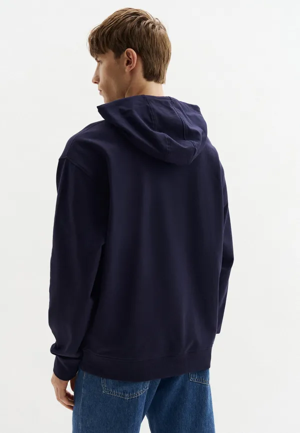 Толстовка мужская GUESS