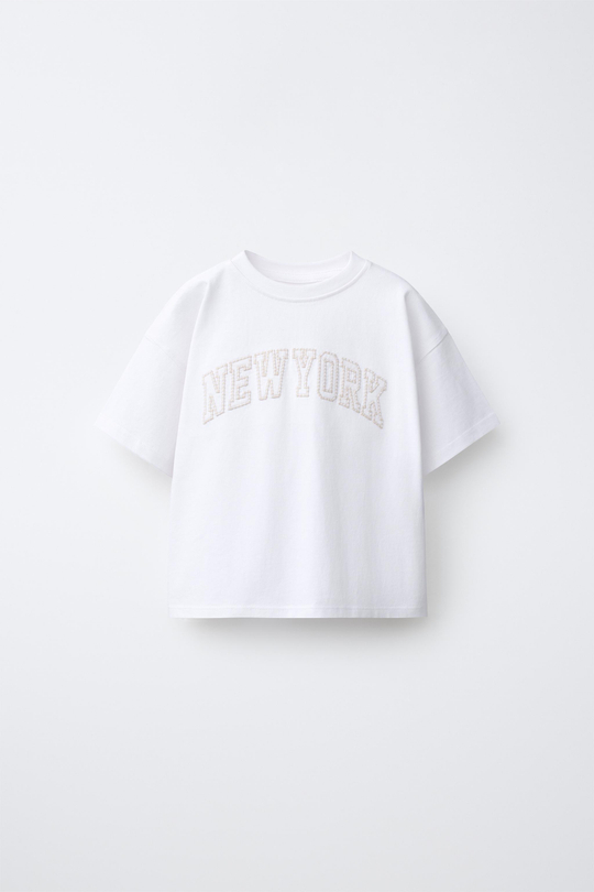 ZARA ФУТБОЛКА С ВЫШИТЫМИ ГОРОДАМИ, БЕЛЫЙ