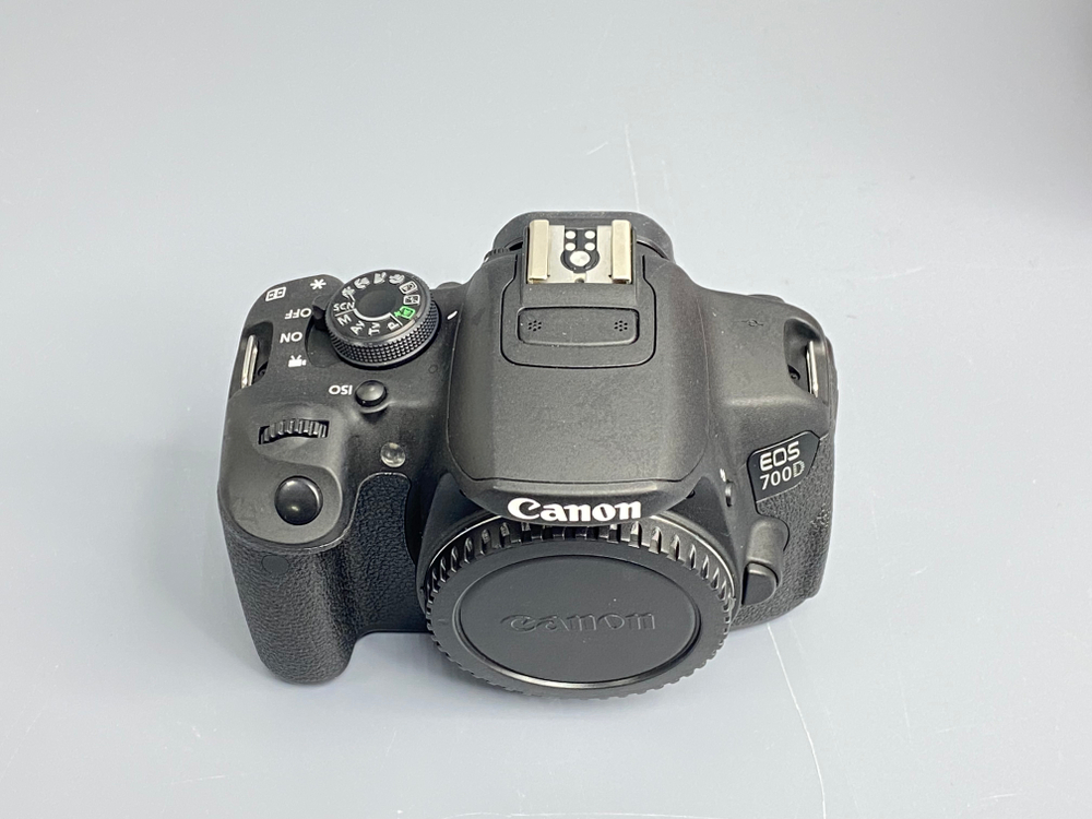 Canon EOS 700D 10 кадров