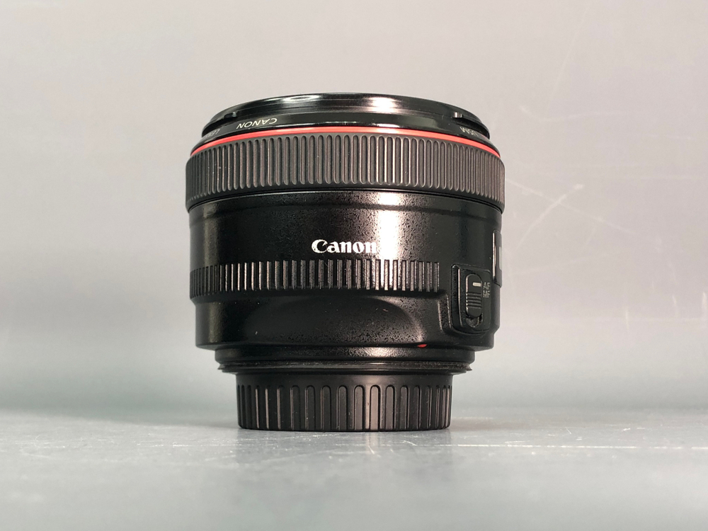 Canon EF 50mm f/1.2L USM