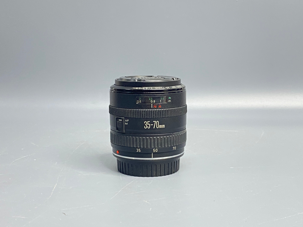 Canon EF 35–70 mm f/3.5–4. Внутри объектива грибок