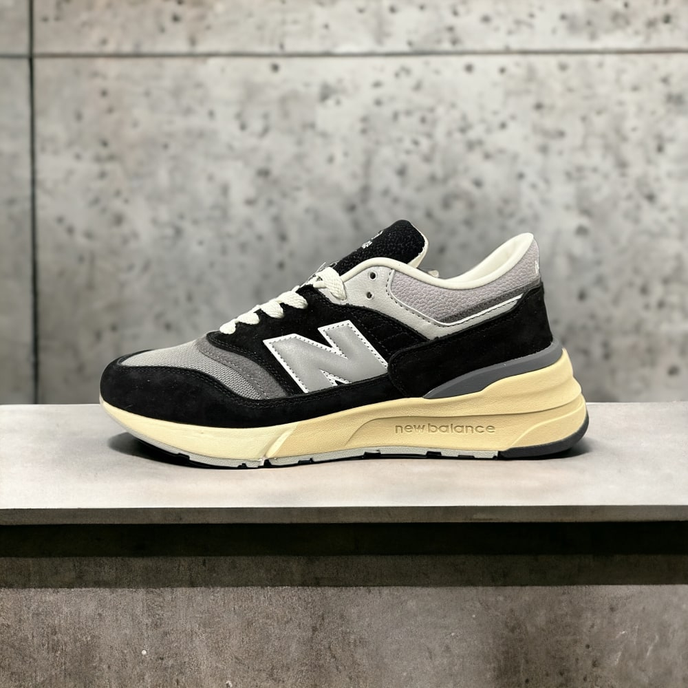New Balance 997R • Black