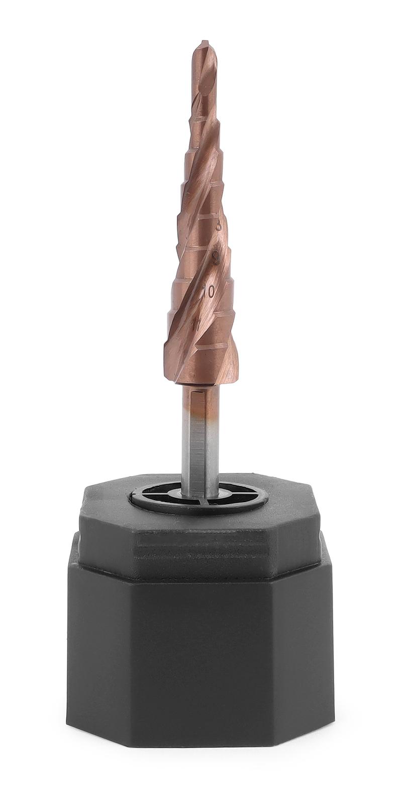 Ступенчатое сверло MESSER HSS CO 4-12х9 с кобальтовым покрытием и тремя спиральными канавками.