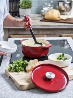 KitchenAid Чугунная кастрюля 22 см 3,3 л красная EAN 4894871009394