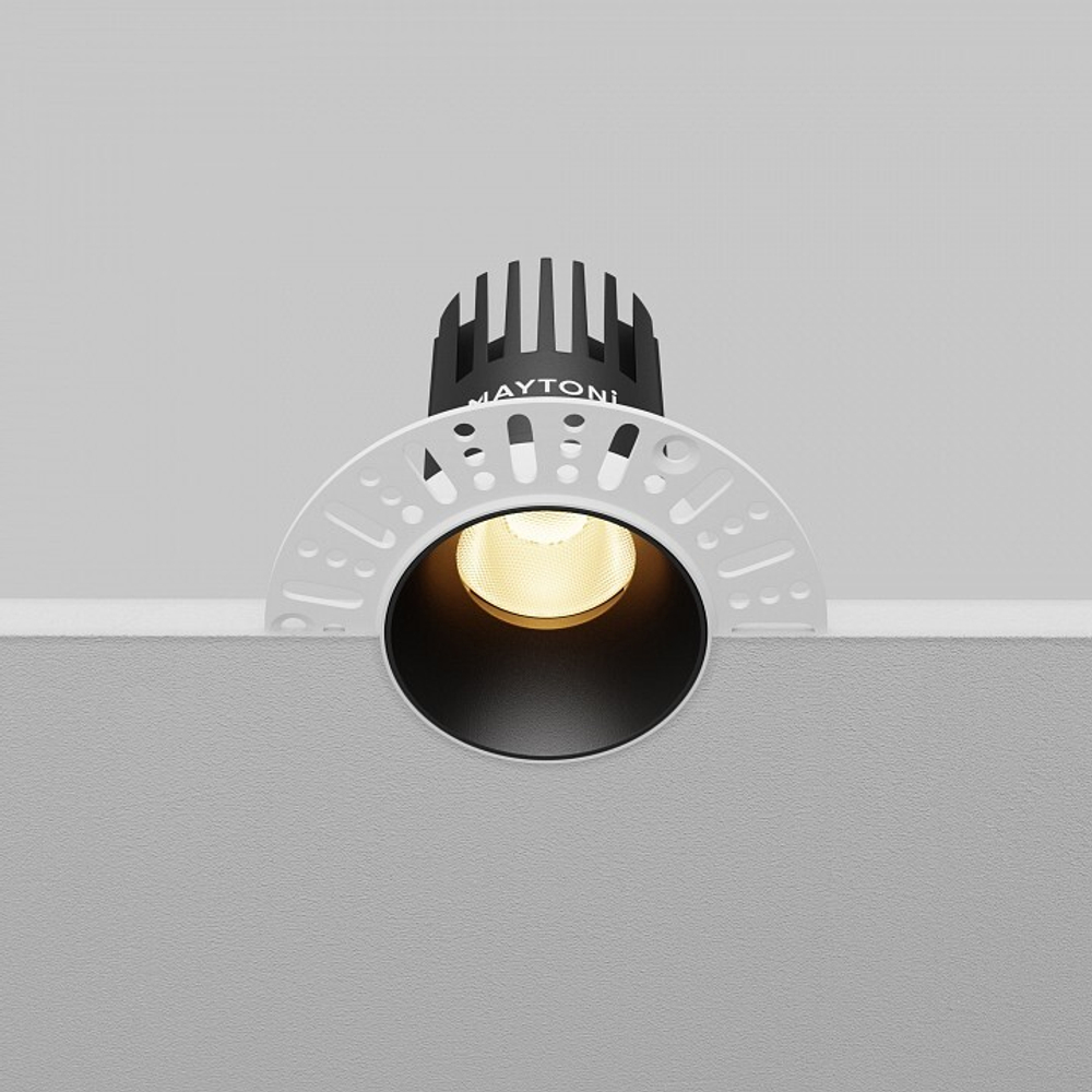 Встраиваемый светильник Maytoni Dip DL119-10W-2.7K-TRS-B