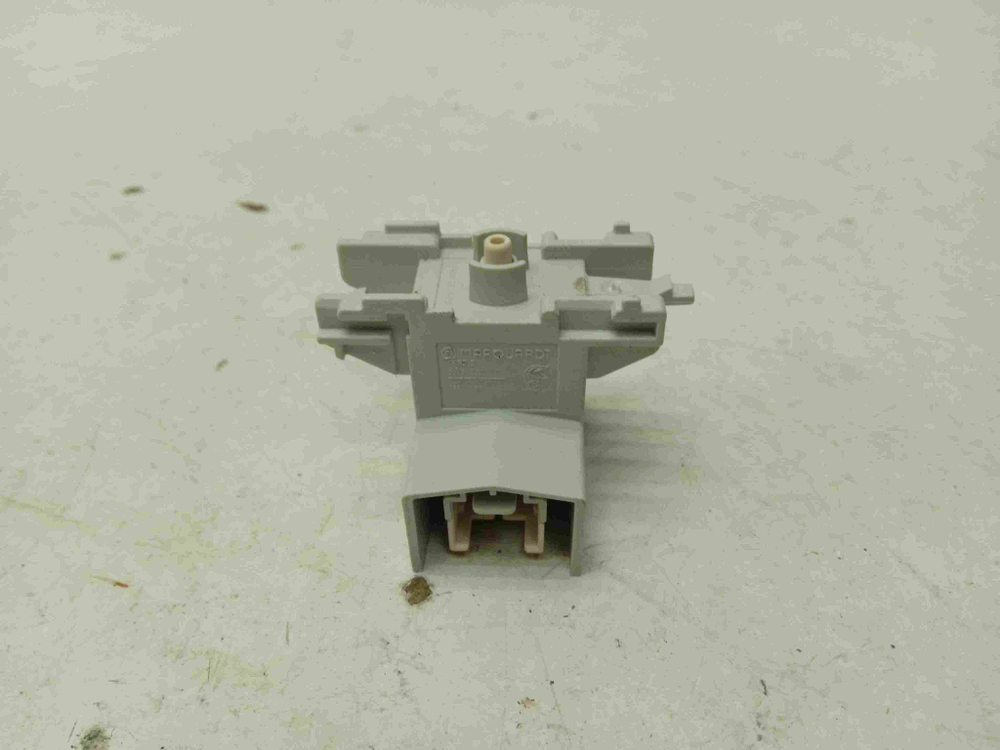 SMV50E30RU/97 ктп24 Сетевая кнопка для посудомоечной машины Bosch SMV50E30RU/97 б/у