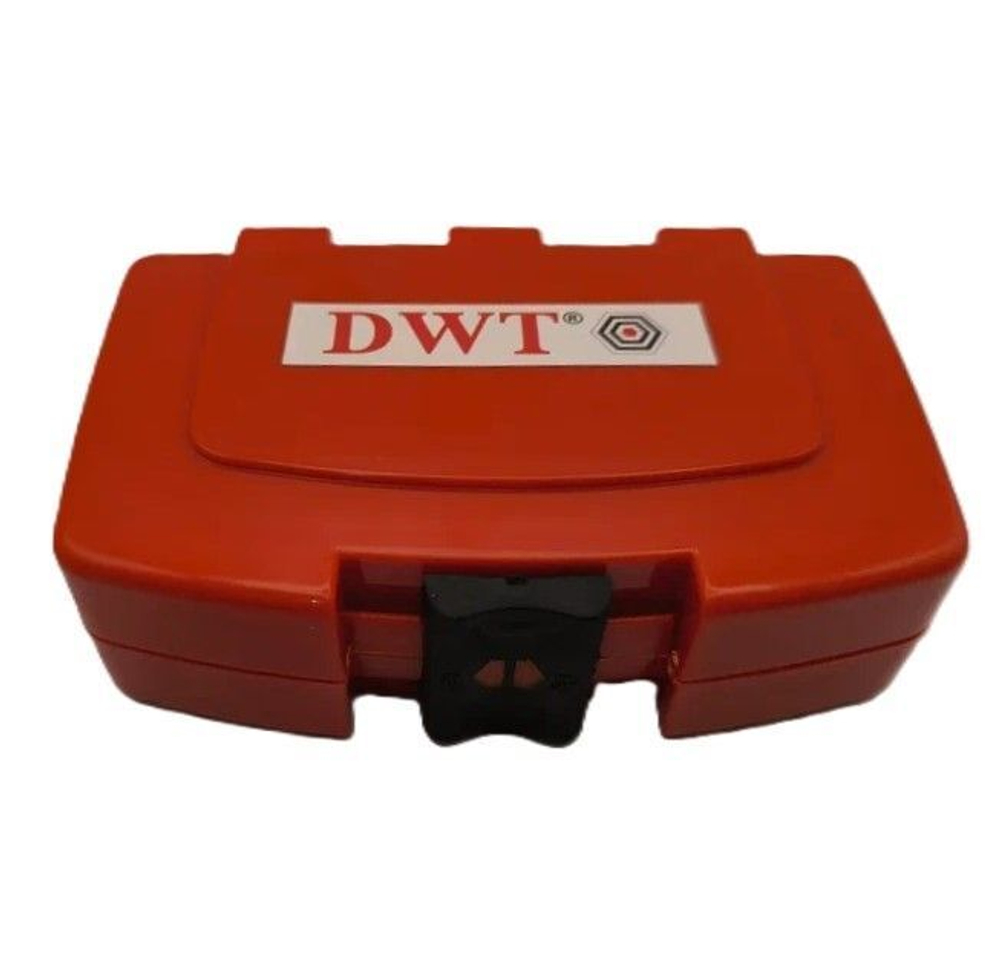 Набор бит и торцевых головок 33 предмета в кейсе DWT DTSBP0032 DWT