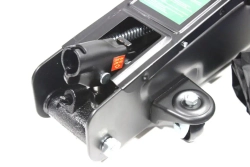 Домкрат подкатной гидравлический 2 т (h min 135мм, h max 385мм) RockFORCE RF-T82003(new)
