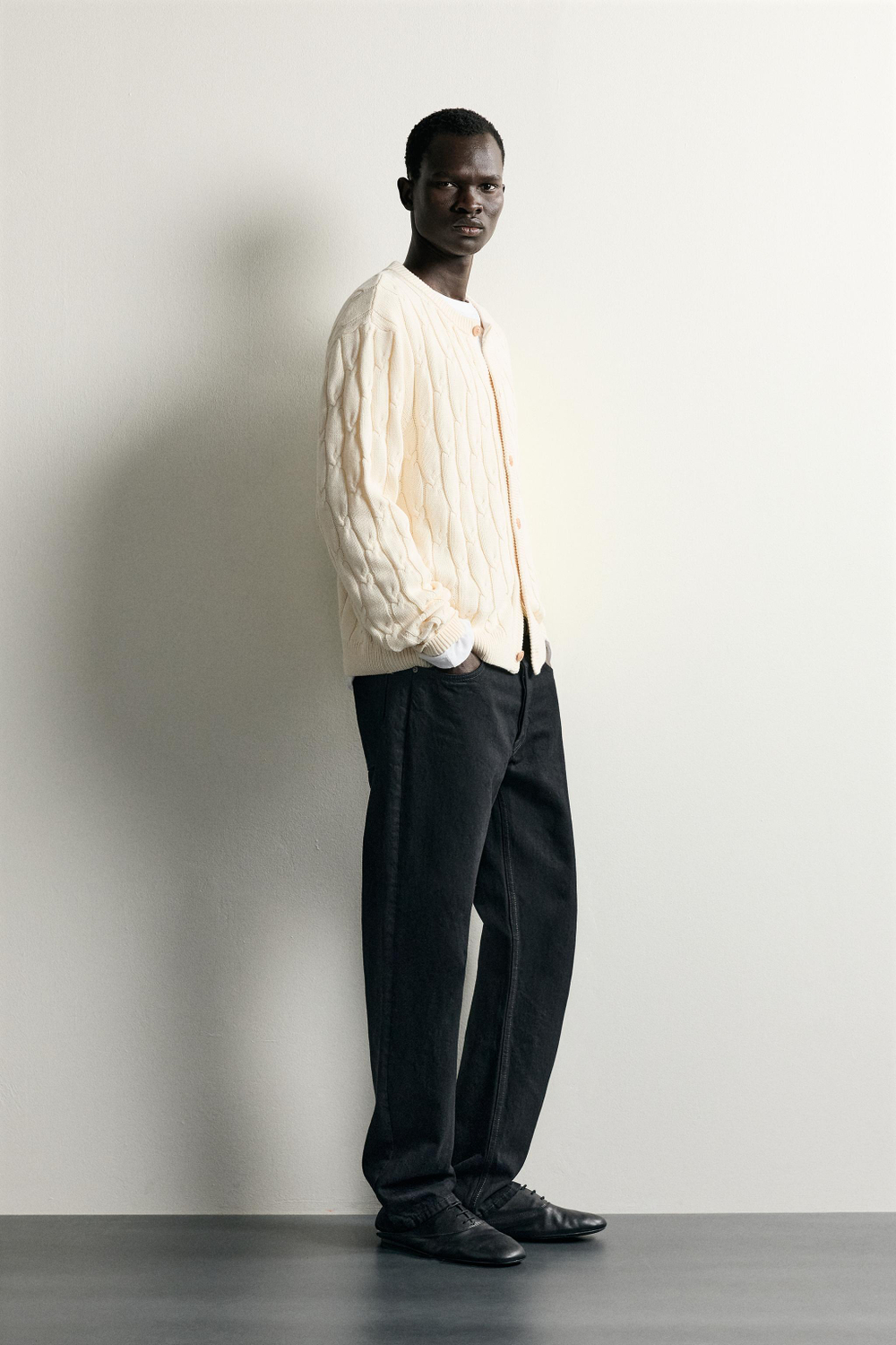 КАРДИГАН RELAXED FIT С КОСАМИ — ZARA