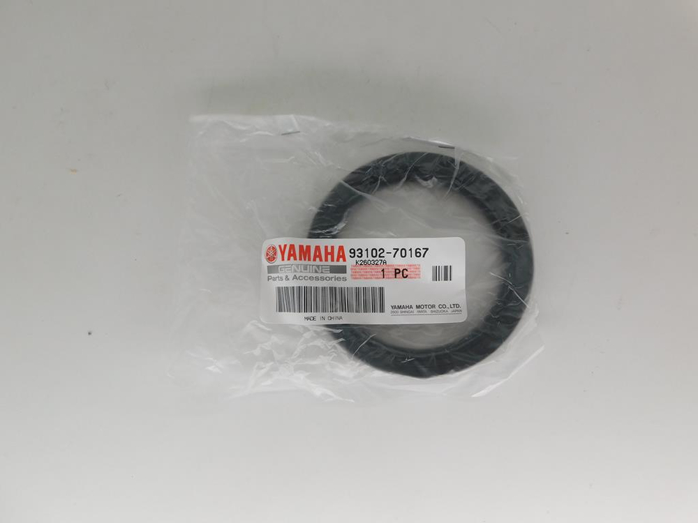 Сальник приводного вала Yamaha V-Max1200 FJR1300 XV1100 XVS1100 XVZ1200 XVZ1300 93102-70167-00