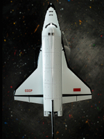 Модель космического корабля "Буран" 1:144
