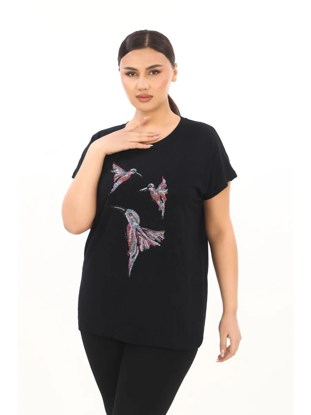 Блузка (футболка) удлиненная трикотажная со стразами
