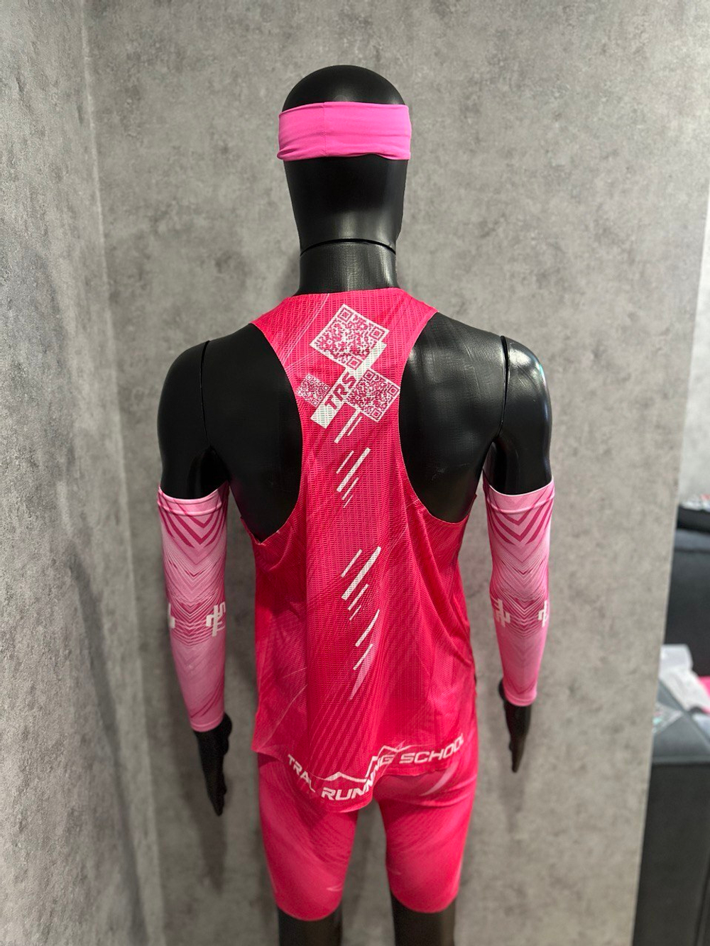 Майка мужская TRS Pink