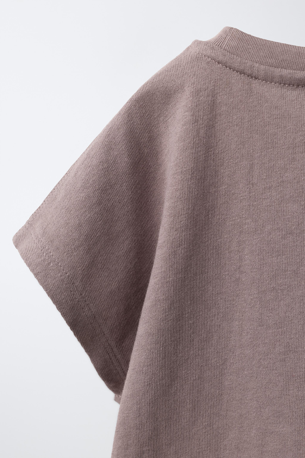 ZARA ОДНОТОННАЯ ФУТБОЛКА, СЕРОВАТО-КОРИЧНЕВЫЙ