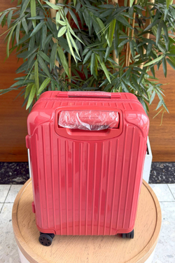 Дорожный чемодан Rimowa