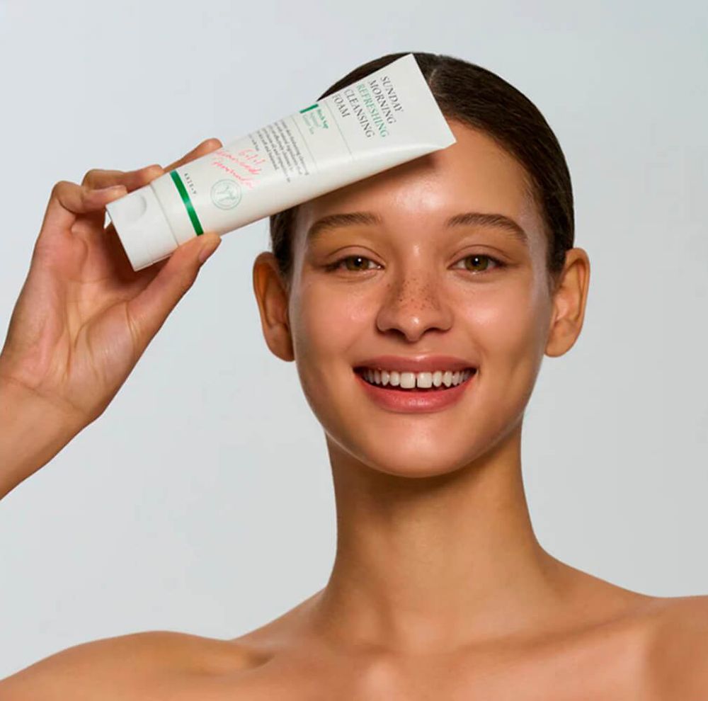 Увлажняющая пенка для умывания AXIS-Y Sunday Morning Refreshing Cleansing Foam 120 мл