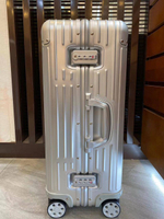 Чемодан Rimowa M