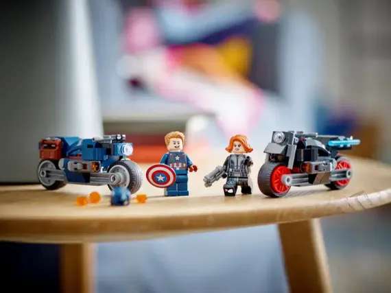 LEGO 76260 Black Widow &amp; Captain America Motorcycles