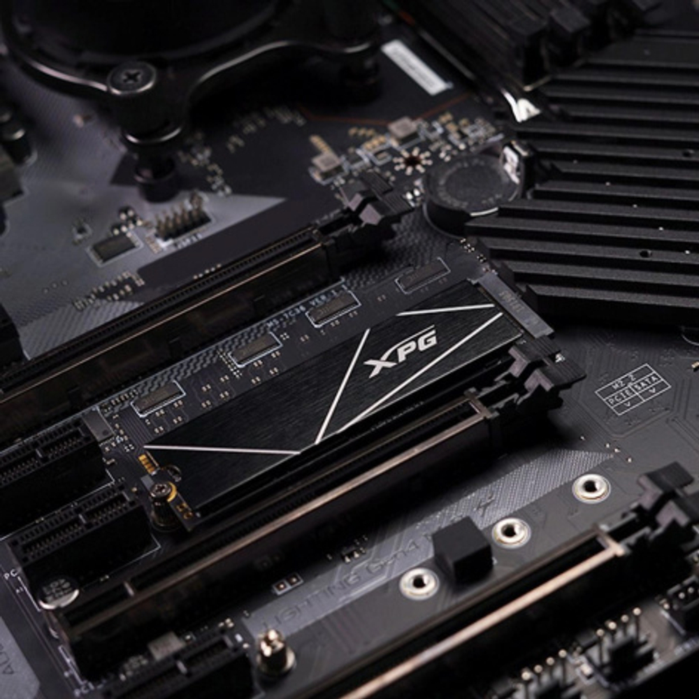 Накопитель SSD M.2 2280 ADATA XPG GAMMIX S70 BLADE 8000 ГБ