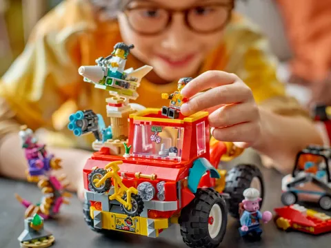 Конструктор LEGO Monkie Kid 80055 Мощный грузовик команды Monkie Kid