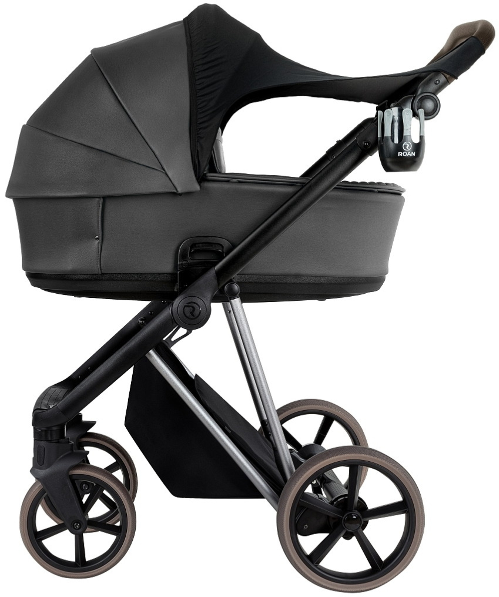 Детская коляска Roan Sol Vintage Luxury Leather 2.0 3 в 1 с автокреслом Pituso Baesa Pro Black,Beige Canopy VEGA99DB Woodland Gray/Nickel/руч.Cappuccino