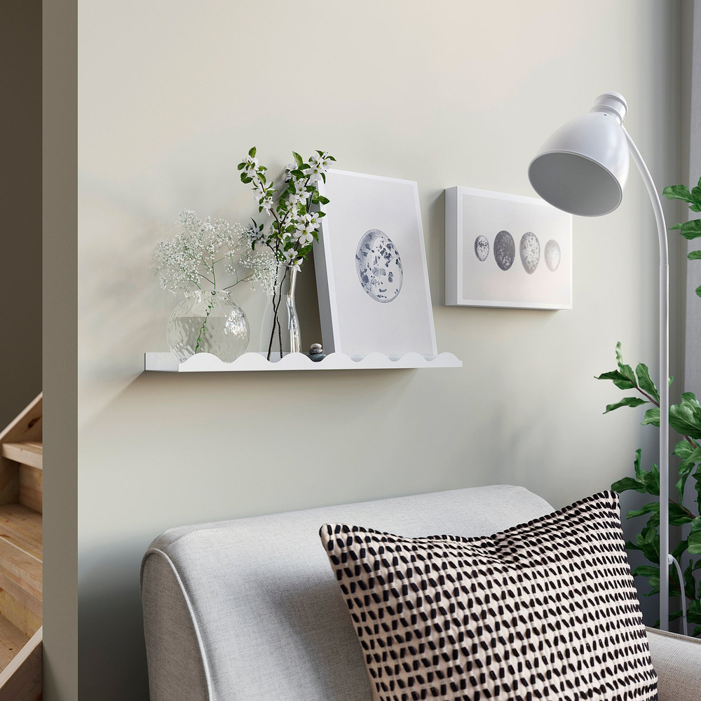 IKEA DAGGKAPRIFOL  (ИКЕА ДАГГКАПРИФОЛ)  -  Полка для фотографий - белая 49 см