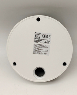 IP-камера купольная уличная Honeywell EQUIP H4W4GR1Y 4Мп моторизованный объектив 2.7-13.5мм ИК IP67