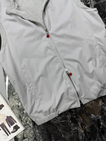 Двухсторонняя безрукавка Kiton