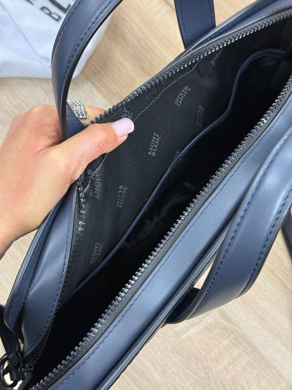 Портфель Montblanc