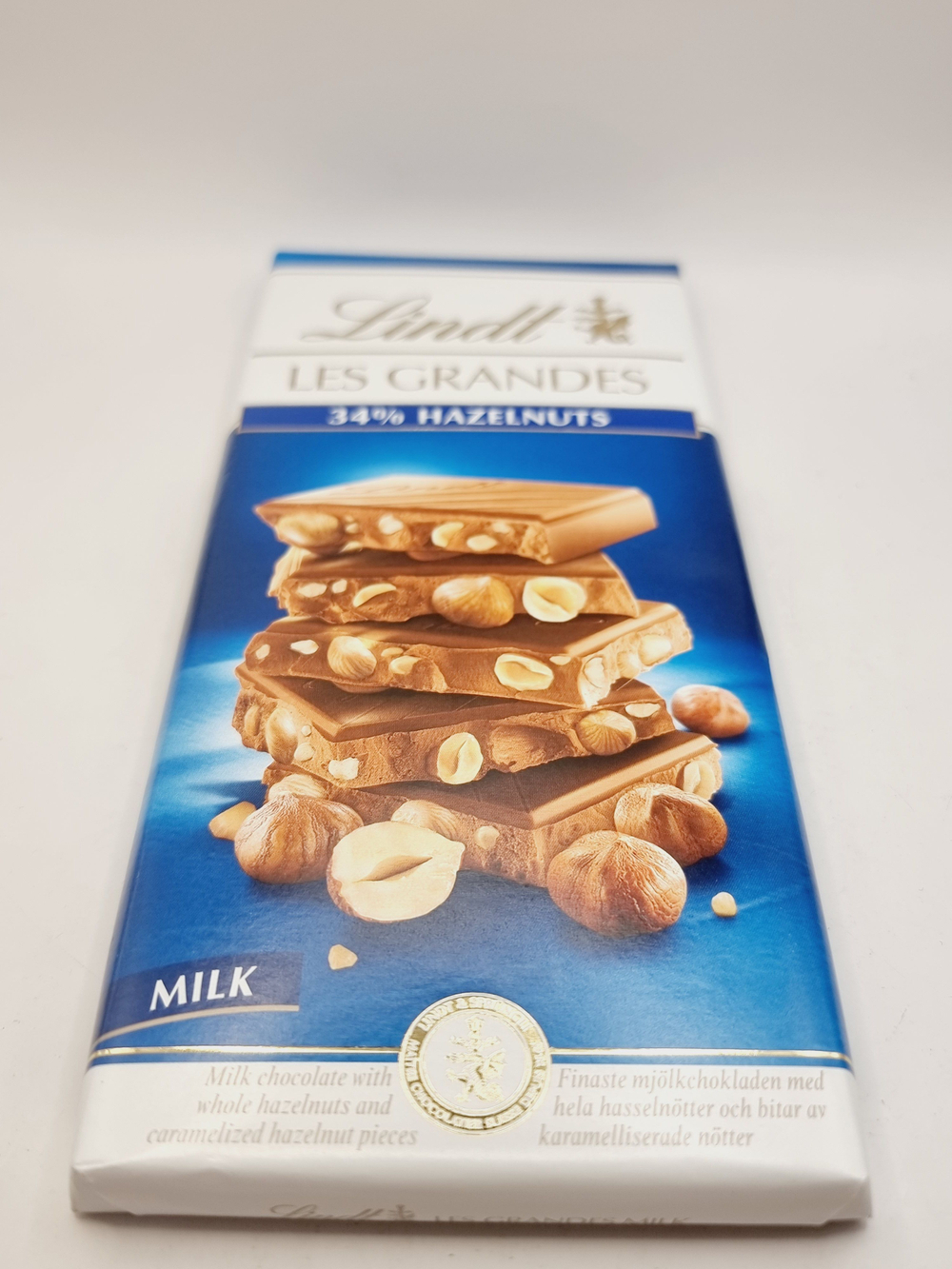 Lindt молочный шоколад Les Grandes Hazelnut с фундуком 34%, 150 г (Швейцария)