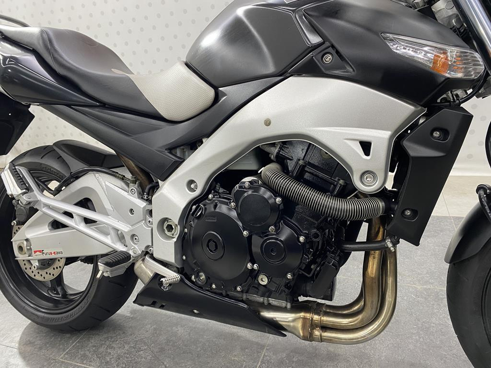 Suzuki GSR400 2006