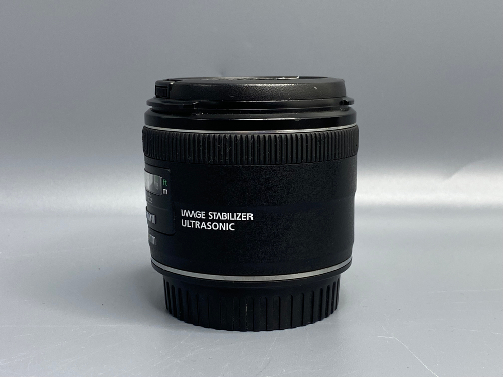 Canon EF 28mm f/2.8 IS USM