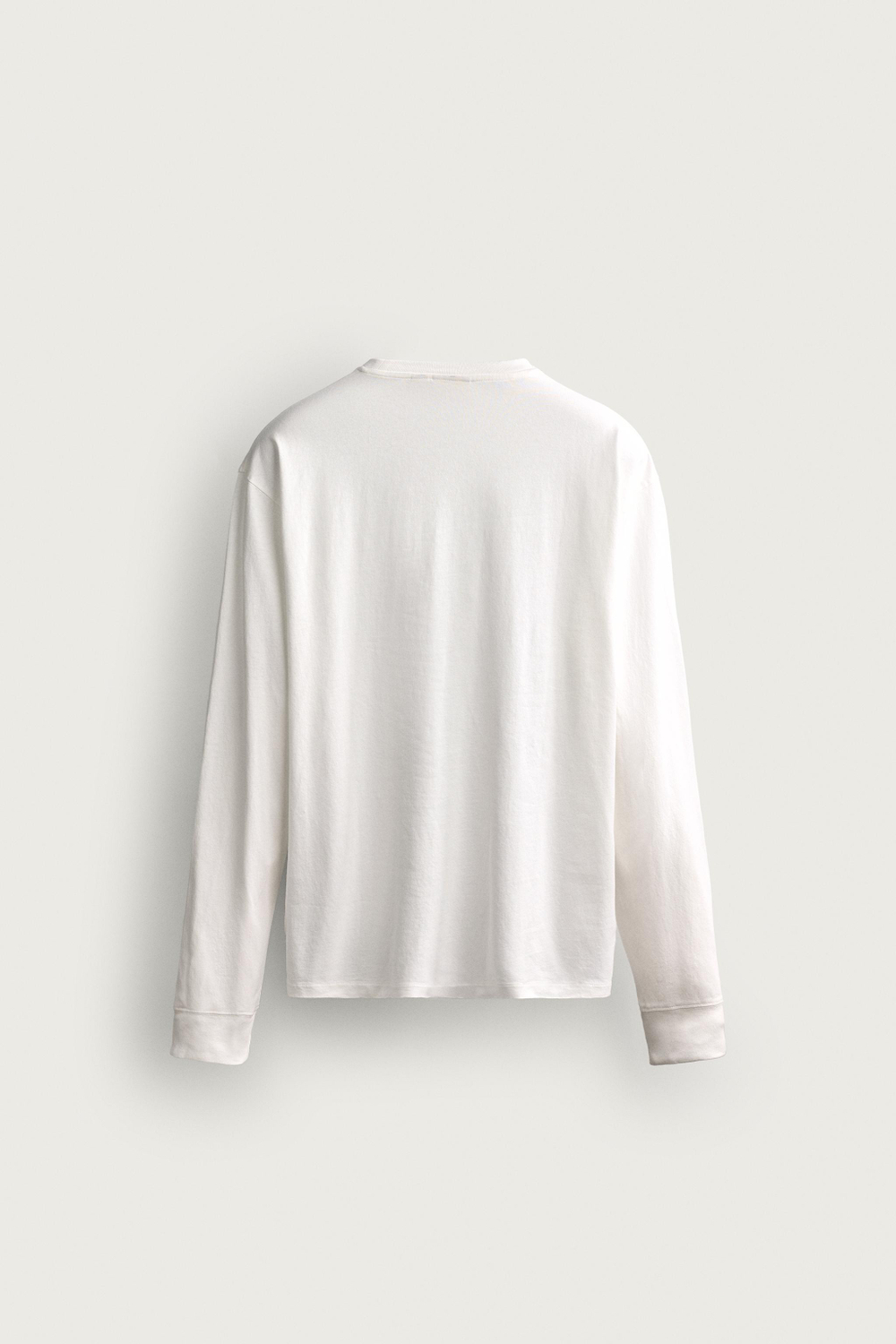 ФУТБОЛКА LIGHTWEIGHT С ДЛИННЫМИ РУКАВАМИ — ZARA
