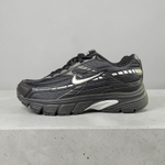Nike Initiator • Total Black