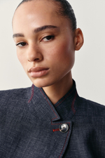 ЛЬНЯНОЙ БЛЕЙЗЕР С КОРОТКИМИ РУКАВАМИ И КОНТРАСТНОЙ ОТСТРОЧКОЙ — ZARA