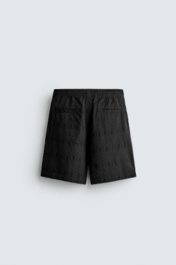 ZARA ШОРТЫ REGULAR FIT С ГЕОМЕТРИЧЕСКИМ ЖАККАРДОВЫМ УЗОРОМ, ЧЕРНЫЙ