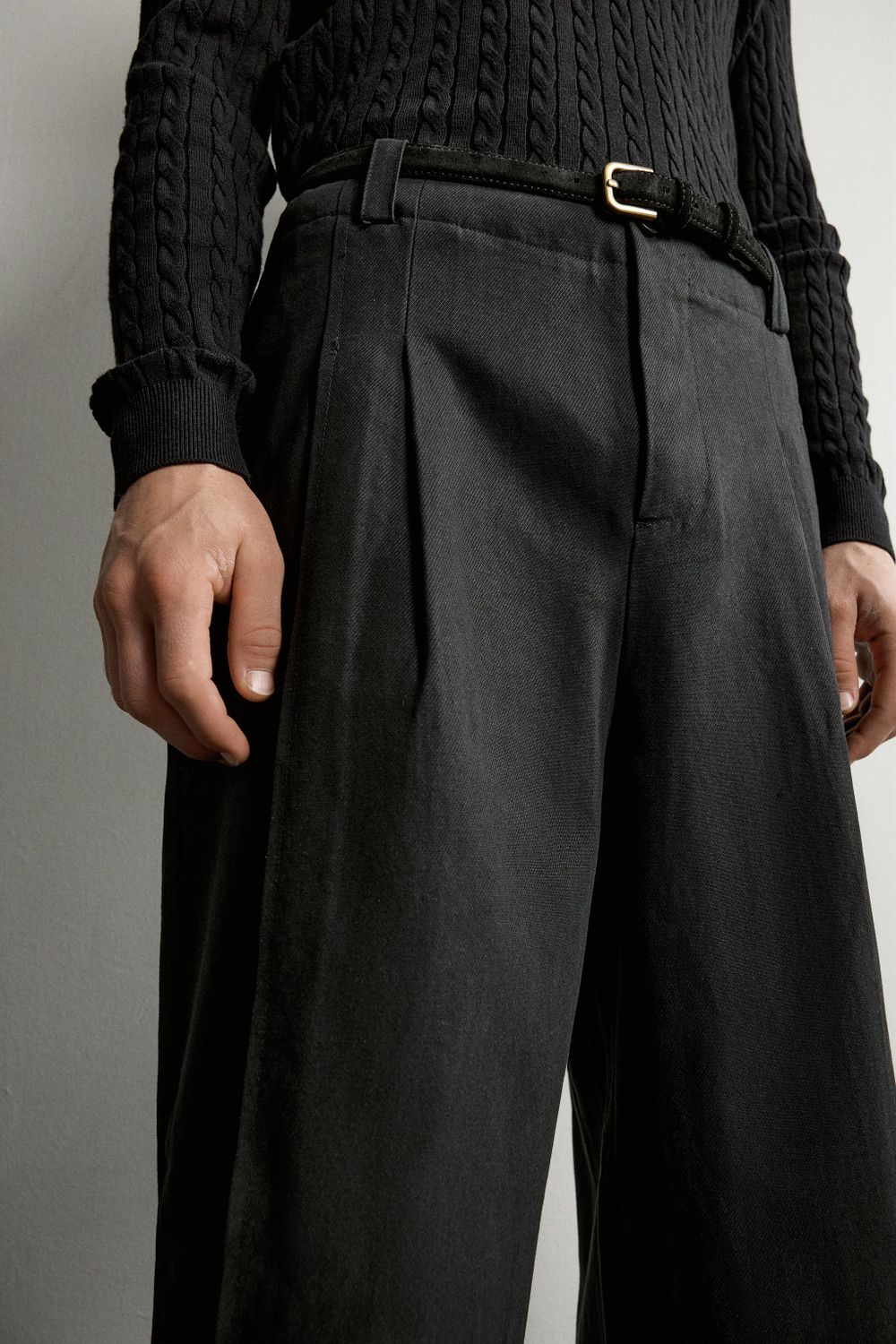 БРЮКИ ИЗ ЛИОЦЕЛЛА И ХЛОПКА СО СКЛАДКАМИ — ZARA
