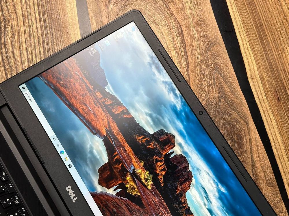 Ноутбук Dell 3568