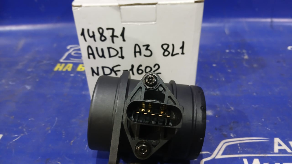 Расходомер AUDI A3 1996-2000