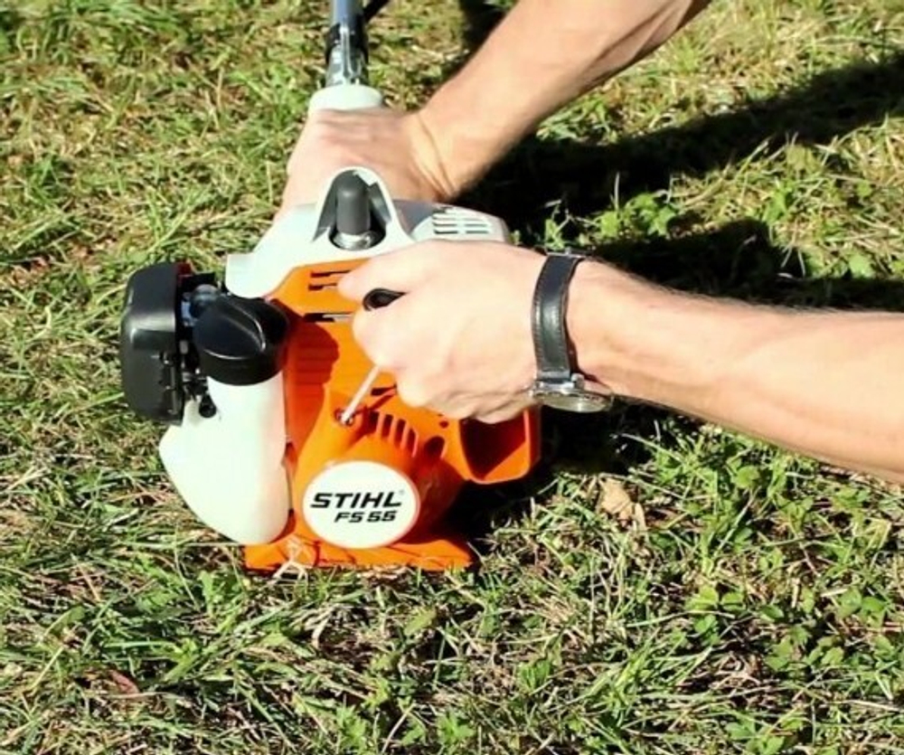 Мотокоса Stihl FS 55 C, СДВОЕННЫЙ НАПЛЕЧНЫЙ РЕМЕНЬ, КОСИЛЬНАЯ ГОЛОВКА AUTOCUT 25-2