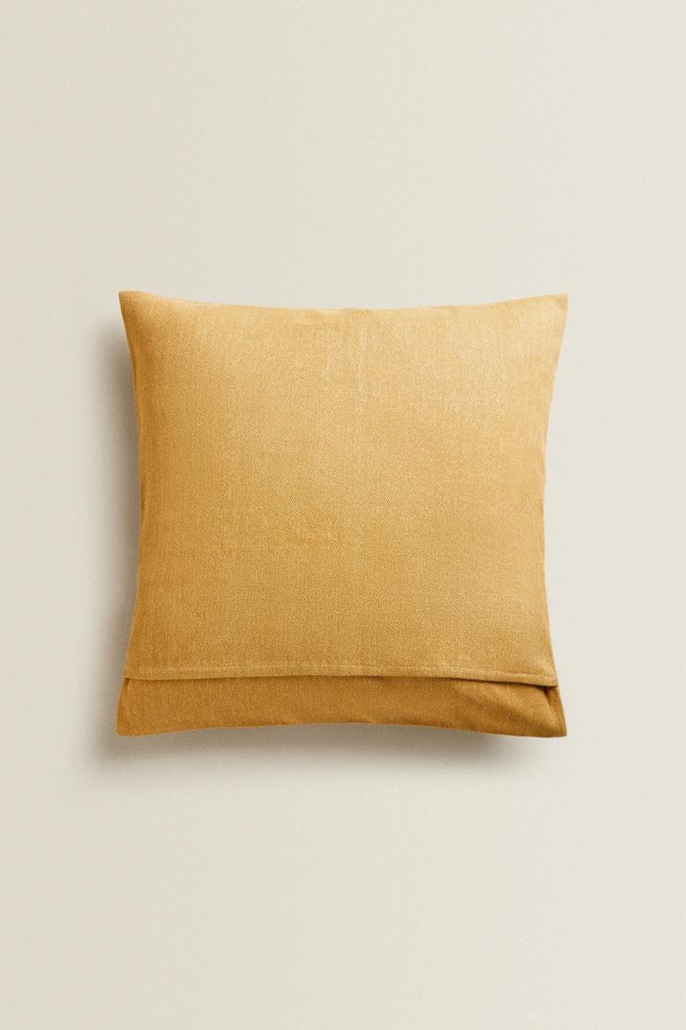 ZARA HOME ОДНОТОННЫЙ ЧЕХОЛ ДЛЯ ДЕКОРАТИВНОЙ ПОДУШКИ, ГОРЧИЧНЫЙ