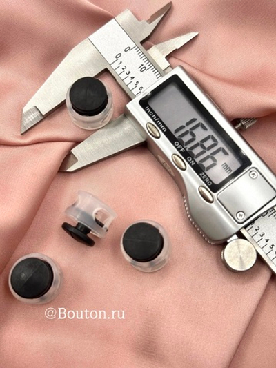 Фиксаторы шнура для одежды пластиковые прозрачные с черным