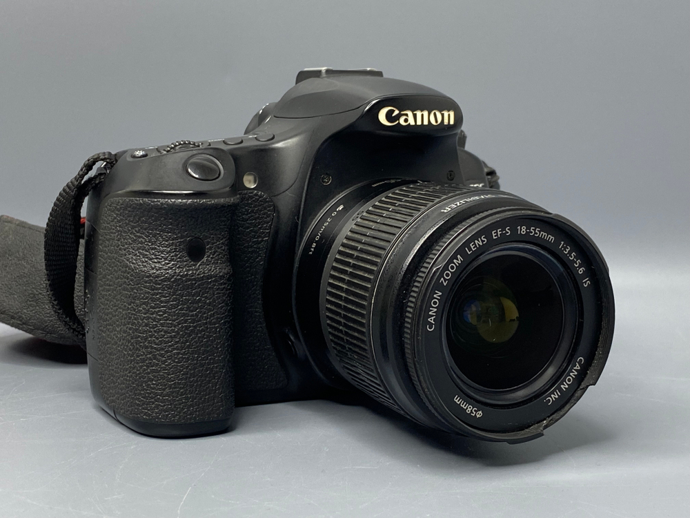 Canon EOS 60D + EF-S 18-55mm — 27 300 кадров