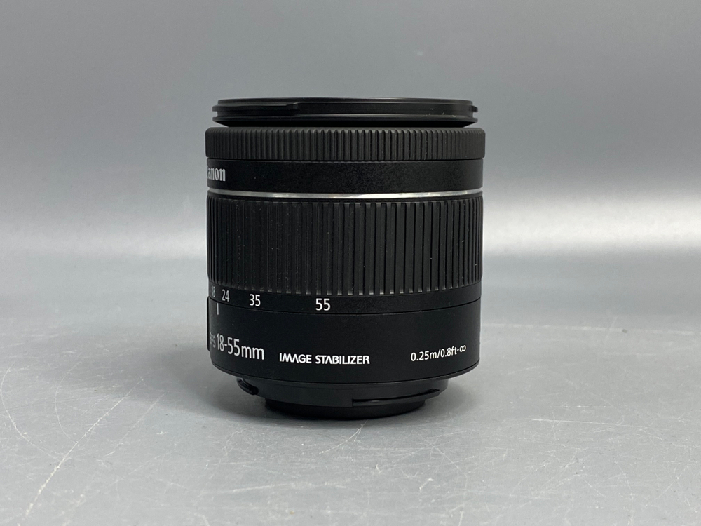 Canon 200D Kit 18-55mm 4.100 кадров