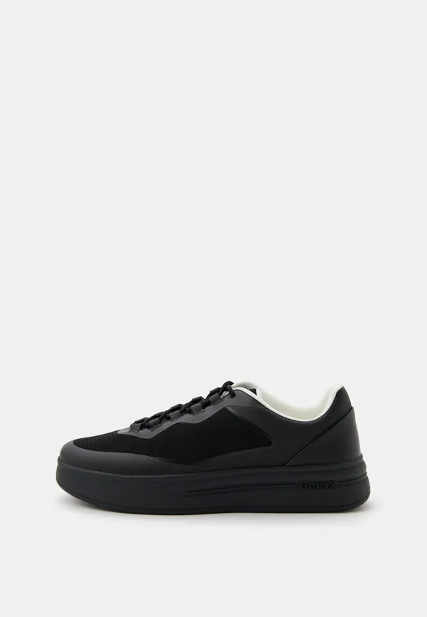 Кроссовки мужские GUESS WINNO 4