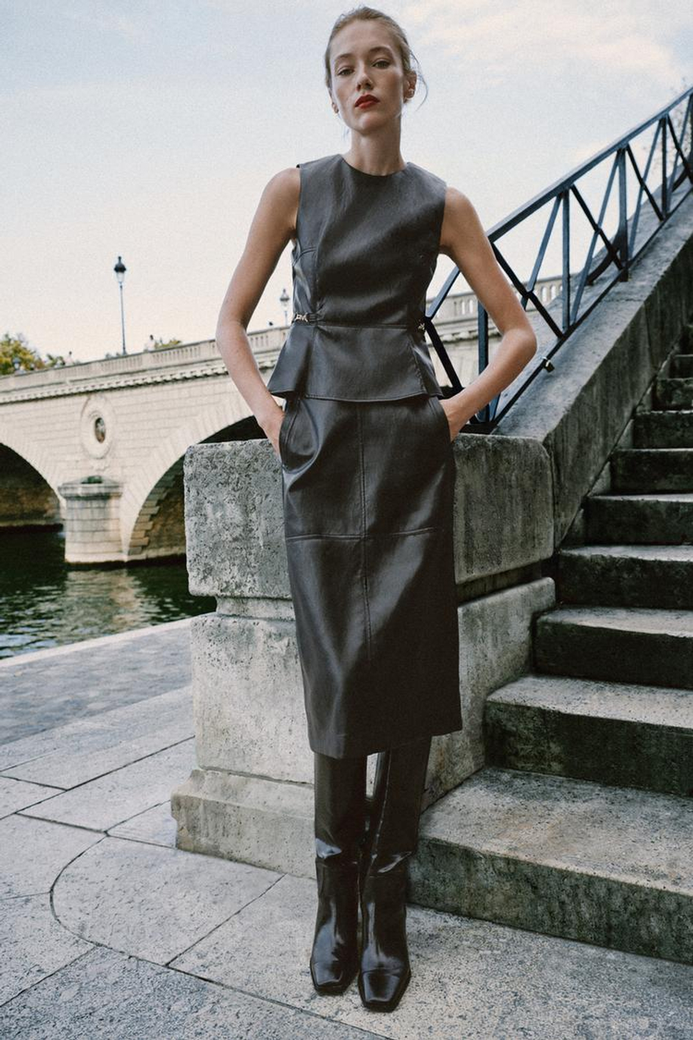 ZARA ЮБКА МИДИ ИЗ ИСКУССТВЕННОЙ КОЖИ, ЧЕРНЫЙ