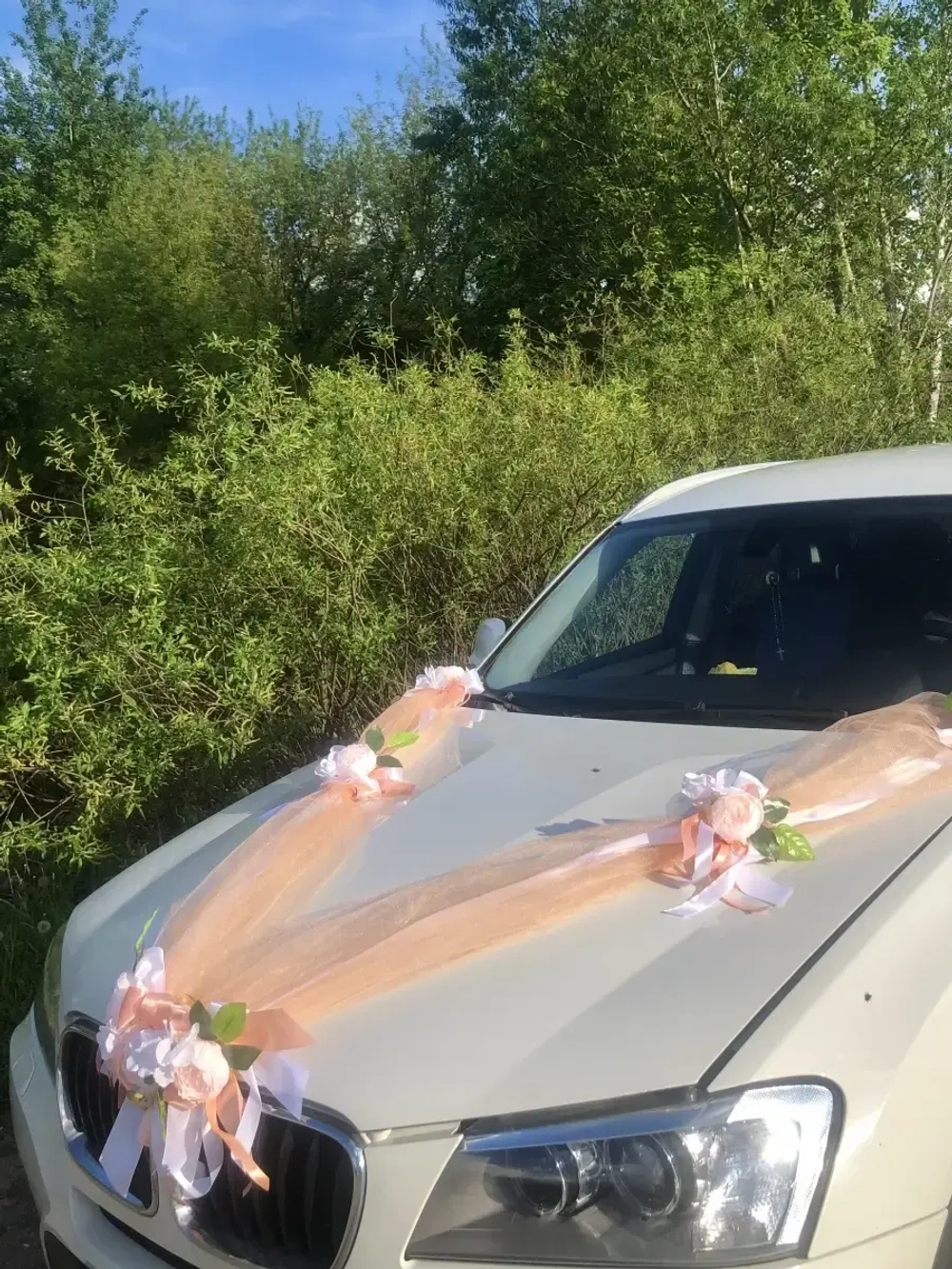 лента на автомобиль