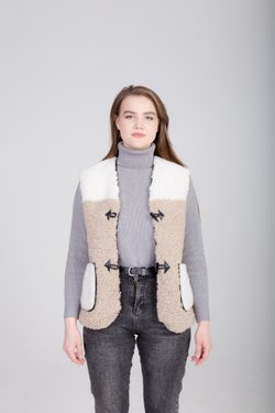 женский жилет из овчины