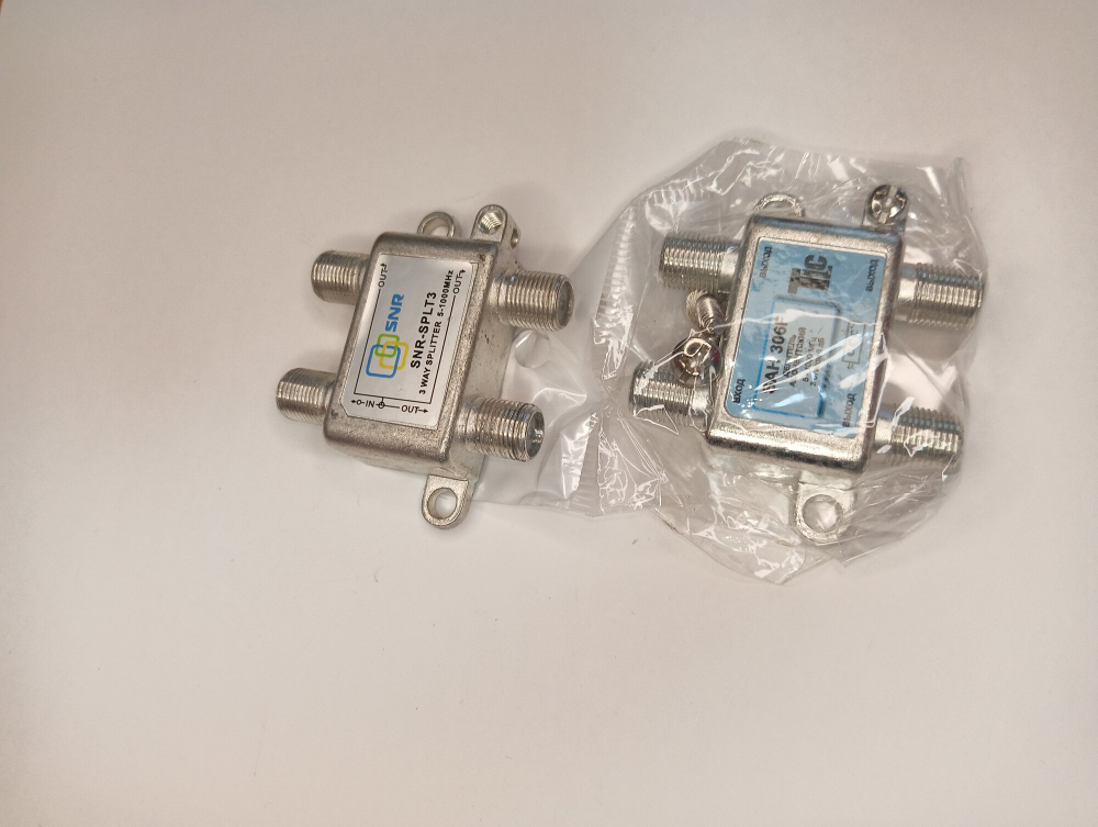 Делитель абонентский SAH 306 на 3 отвода, вносимое затухание IN-OUT 6dB.