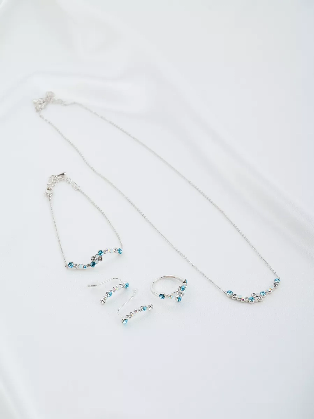 Браслет Млечный путь с голубыми кристаллами Swarovski